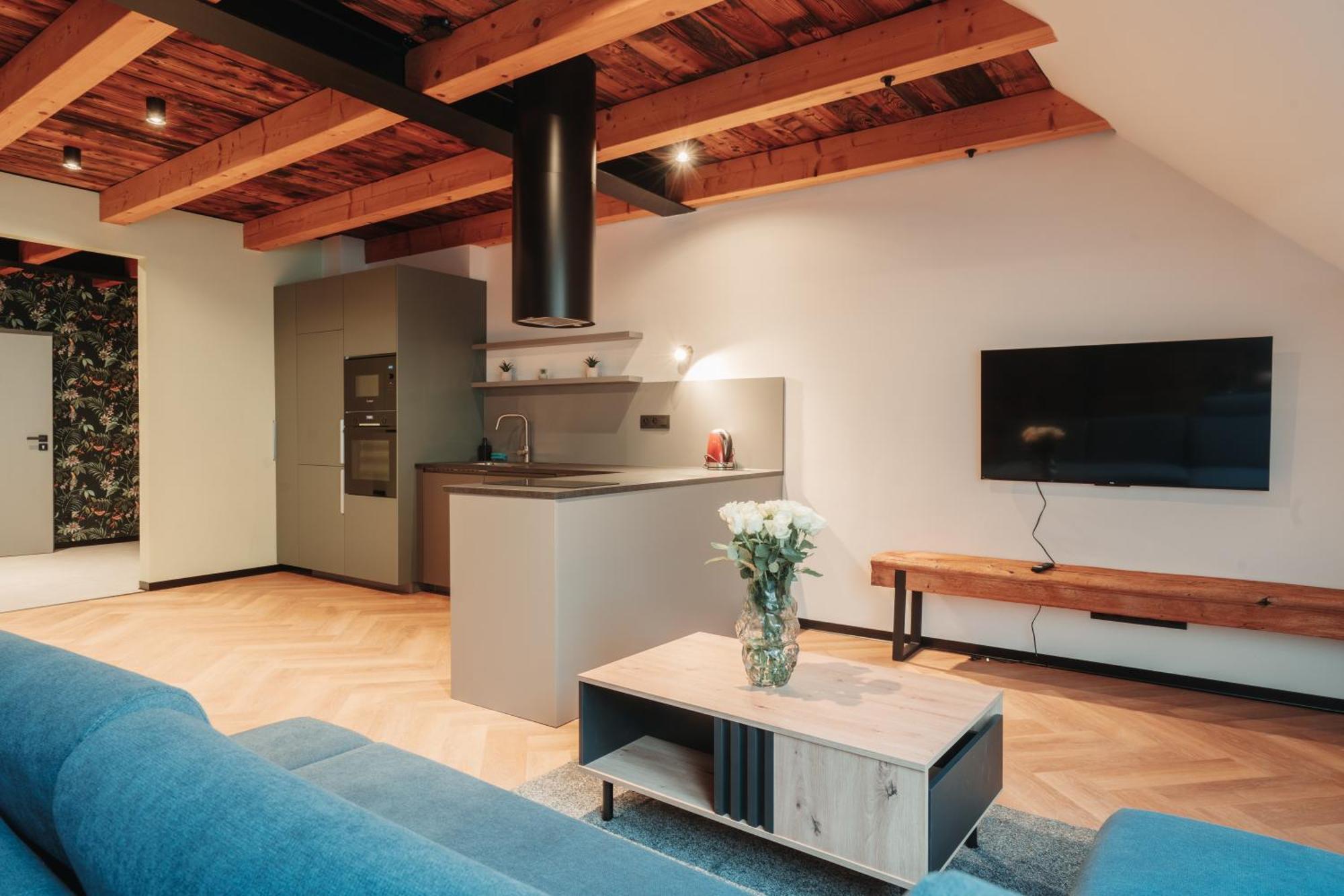 Hviezdoslavova Apartments, Trnava Centre, Parking Available Exterior photo